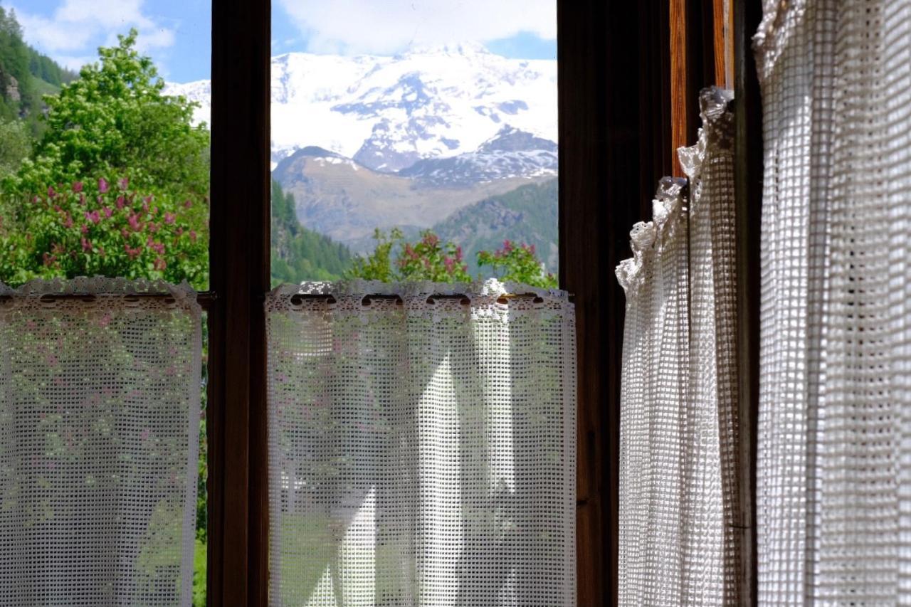 Hotel Villa Tedaldi Gressoney-Saint-Jean Ngoại thất bức ảnh
