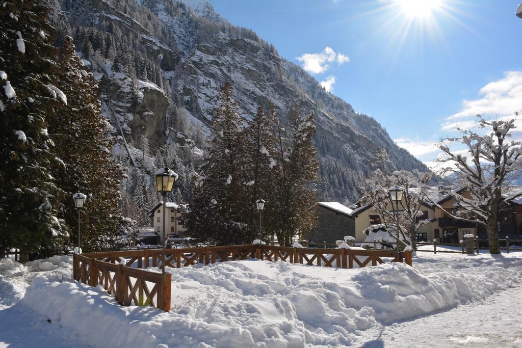 Hotel Villa Tedaldi Gressoney-Saint-Jean Ngoại thất bức ảnh