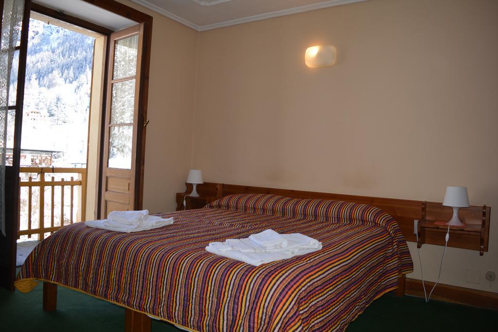 Hotel Villa Tedaldi Gressoney-Saint-Jean Ngoại thất bức ảnh