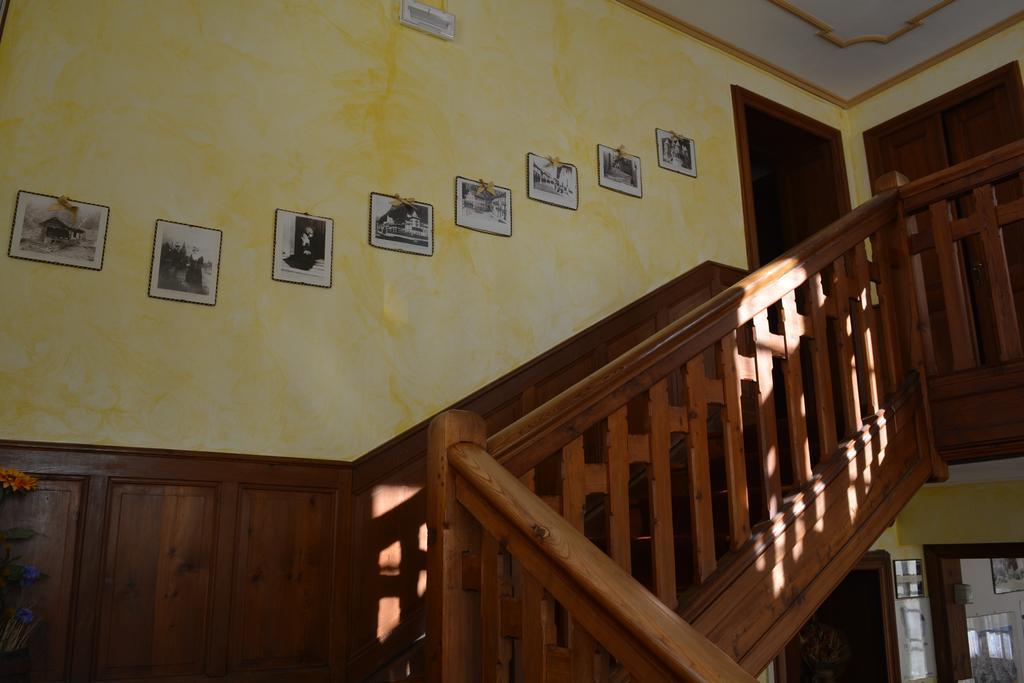 Hotel Villa Tedaldi Gressoney-Saint-Jean Ngoại thất bức ảnh