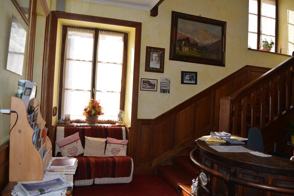 Hotel Villa Tedaldi Gressoney-Saint-Jean Ngoại thất bức ảnh